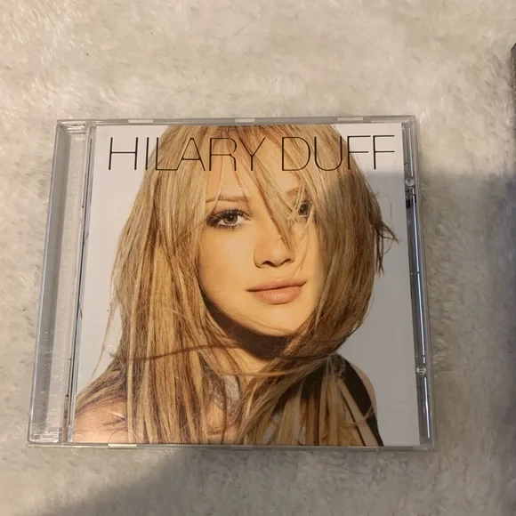 Hillary Duff Collection - Picture 8 of 16